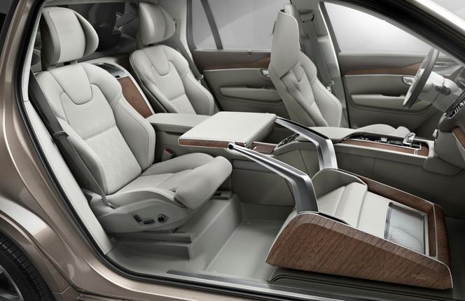 Volvo XC90 Excellence Lounge Console