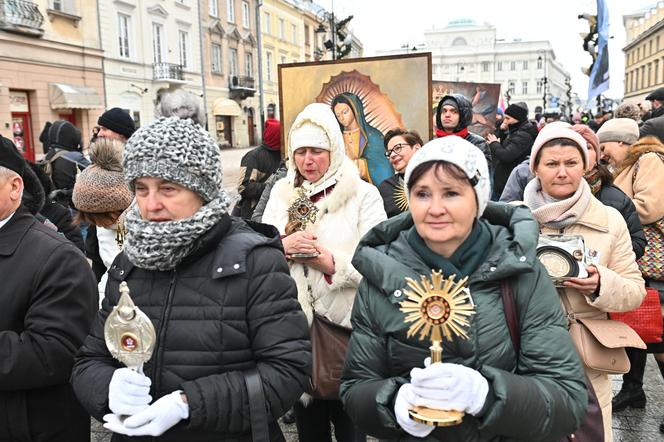 Wojownicy Maryi w pokutnej procesji różańcowej