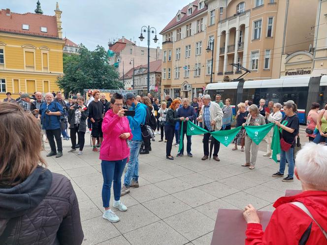 Protest kobiet w Bydgoszczy po śmierci ciężarnej pani Doroty. „Chcemy żyć w Europie XXI wieku”