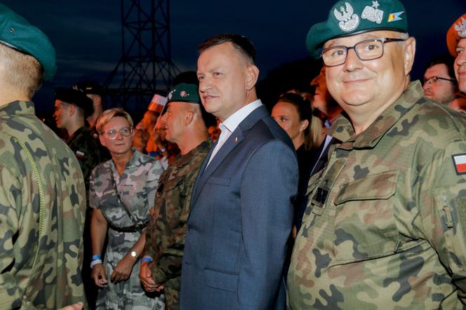 Wakacyjna Trasa Dwójki w Elblągu. Koncert piosenki wojskowej państw NATO