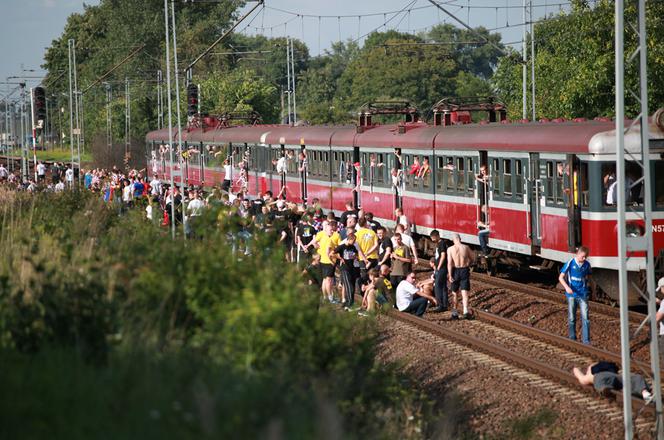 WYPADEK POCIĄGU Warszawa – Katowice w BABACH