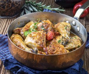 Kurczak po prowansalsku. Miękkie i soczyste mięso w obłędnym sosie