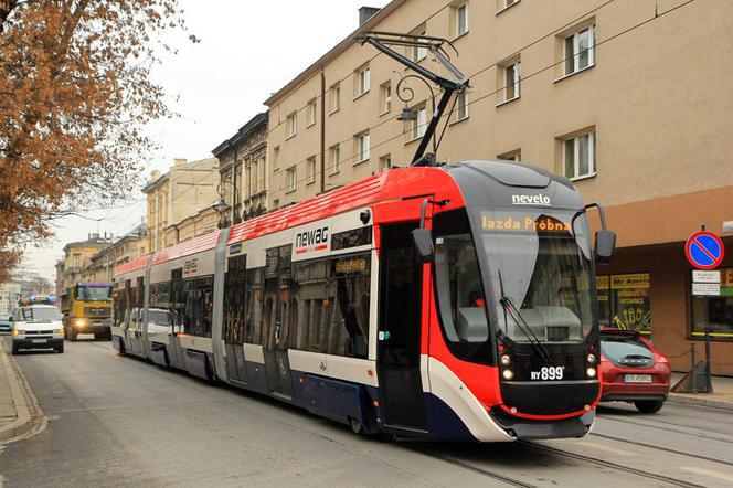 Tramwaj 126N Nevelo - klimatyzowany