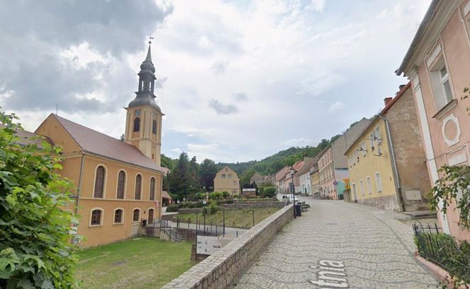 Srebrna Góra: prawa miejskie w latach 1536-1945