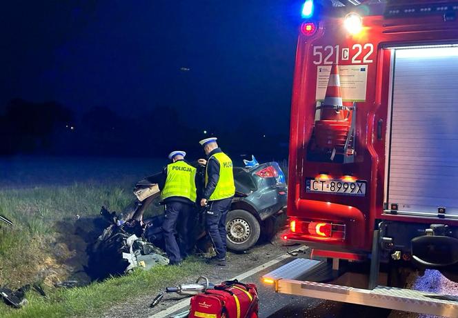 Tragiczny wypadek w Płociczu. Dwóch kierowców nie żyje