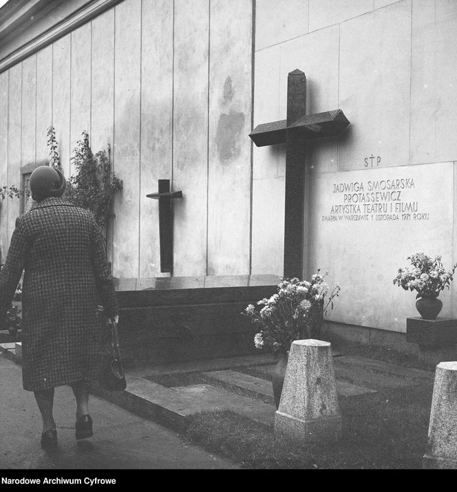 Dzień Wszystkich Świętych w PRL