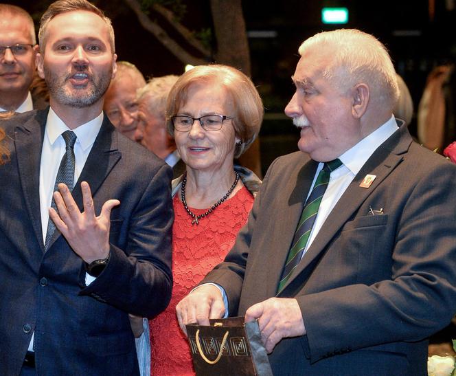 Wałęsa z żoną sponsorowali synowi wybory