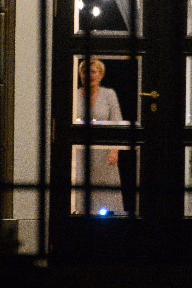 Stylizacje Agaty Dudy i Jolanty Kwaśniewskiej z okazji ślubów ich córek.