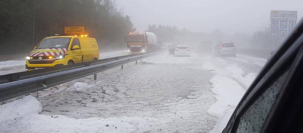 We Francji wróciła zima! Apokaliptyczne sceny, nie do wiary