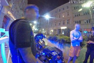 Pijany cudzoziemiec szalał na harleyu po Katowicach. Wjechał na chodnik. Miał przy sobie kastet
