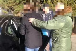 Kwiaciarka z Mokotowa handlowała narkotykami! Trzymała je pomiędzy kwiatami