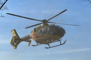 Tragiczny wypadek w Łazach. Motocyklista zderzył się z osobówką. Jedna osoba nie żyje