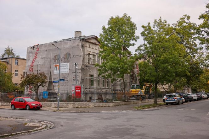 Wrocław. Ewakuacja 600 mieszkańców miasta. Przy ul. Januszowickiej odnaleziono niewybuch [ZDJĘCIA].