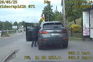 Mistrz kierownicy spieszył się do pracy. Nagranie w sieci