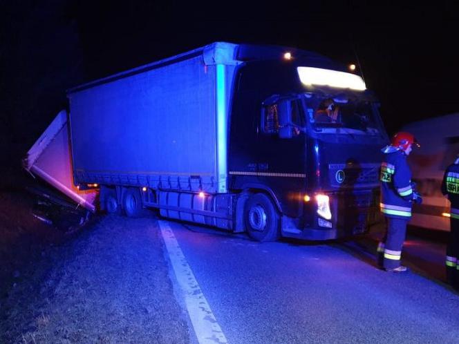 Pijany kierowca ciężarówki wjechał do rowu