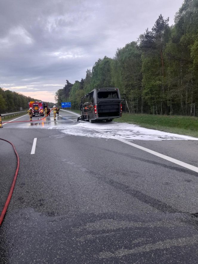 Autobus spłonął na A4. Dantejskie sceny na Opolszczyźnie