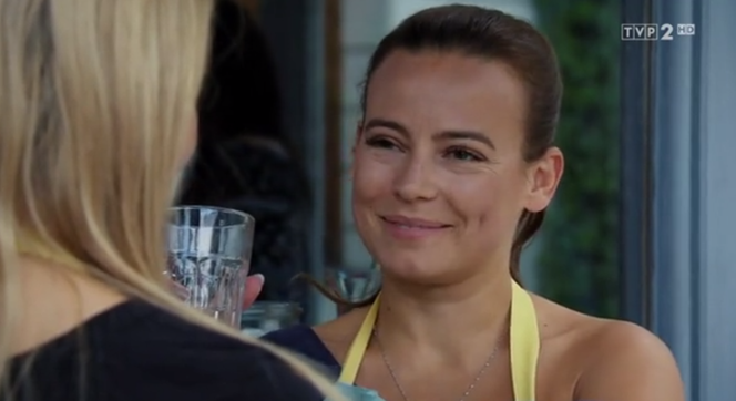 M jak miłość odcinek 1398, Magda (Anna Mucha), Julka (Joanna Kuberska)