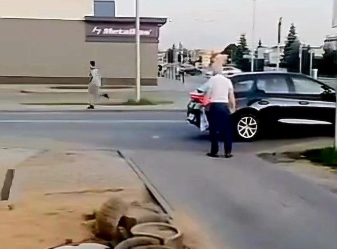 Policyjna obława w Bydgoszczy. Świadek wypadku, zamiast pomóc, popędził do lasu. "Miał manię w oczach!"