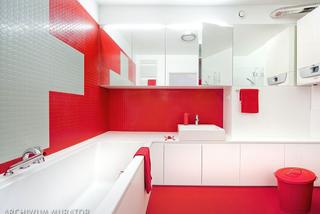 Walentynkowa czerwona łazienka