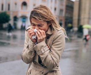 Alergia nie odpuszcza nawet jesienią. Jak odróżnić alergię od przeziębienia?