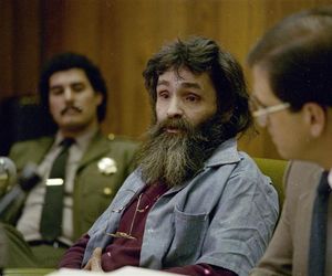 Manson podczas przesłuchania w sprawie zwolnienia warunkowego.