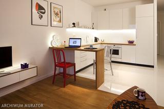 Biała kuchnia w małym mieszkaniu: świetny pomysł na małą kuchnię