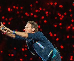 Jaki ojciec, taka córka? Pociecha Chrisa Martina z Coldplay dała swój pierwszy występ