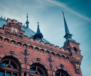 Miejskie stypendia dla uczniów toruńskich szkół. Warto skorzystać z oferty, interesujące stawki