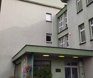 2.  II Liceum im. gen. Zamoyskiej i H. Modrzejewskiej