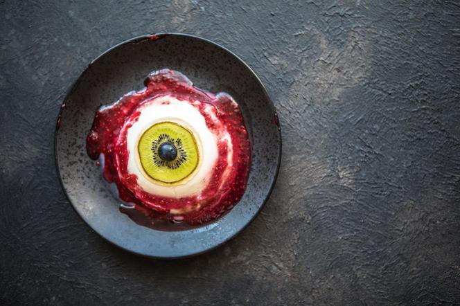 Panan Cotta bloody eye