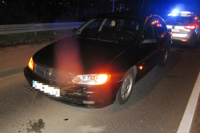 Pijany najechał na tył radiowozu. Jego ucieczka nie trwała długo