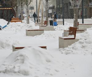 Wielka śnieżyca w Warszawie. Kiedy przestanie sypać? Zaskakująca prognoza