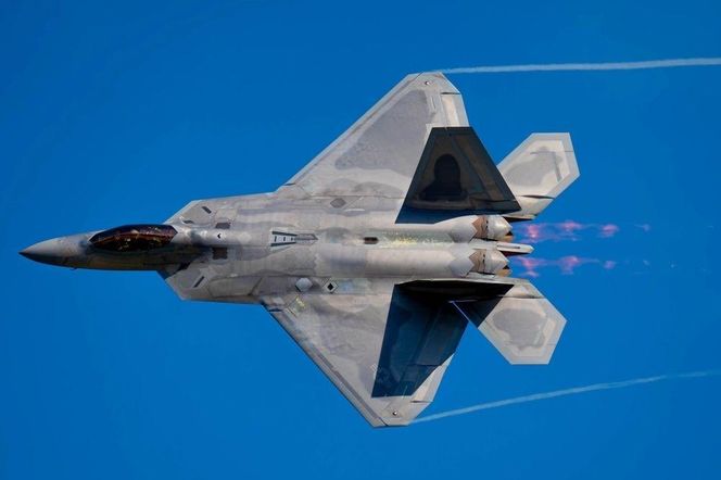 F-22 Raptor