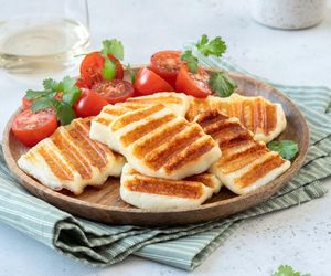 To najlepszy ser do smażenia i grillowania. Śródziemnomorski przysmak podbija polskie kuchnie 