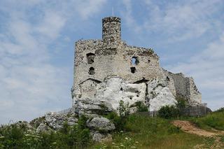 Zamek w Mirowie - zdjęcia. Zobacz średniowieczny zamek ze szlaku Orlich Gniazd