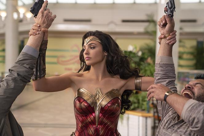 Wonder Woman pokonała koronawirusa! Zarobiła 17 milionów