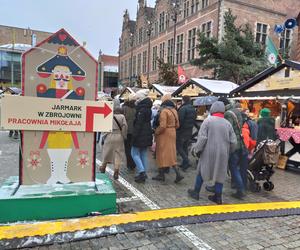 Jarmark Bożonarodzeniowy w Gdańsku. Tłumy na Targu Węglowym