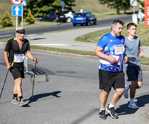 Tysiące biegaczy przebiegło ulicami Bytomia.