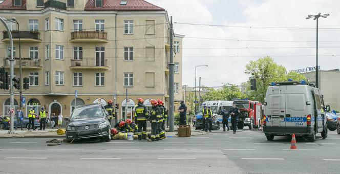 Wypadek na skrzyżowaniu Grójeckiej z Wawelską