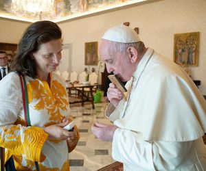 Papież Franciszek spotykał się na przestrzeni lat z gwiazdami