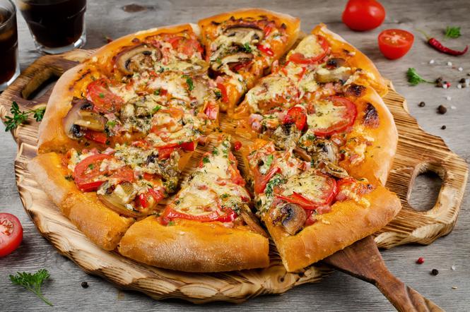 Pizza: wartości odżywcze i kalorie (kcal)