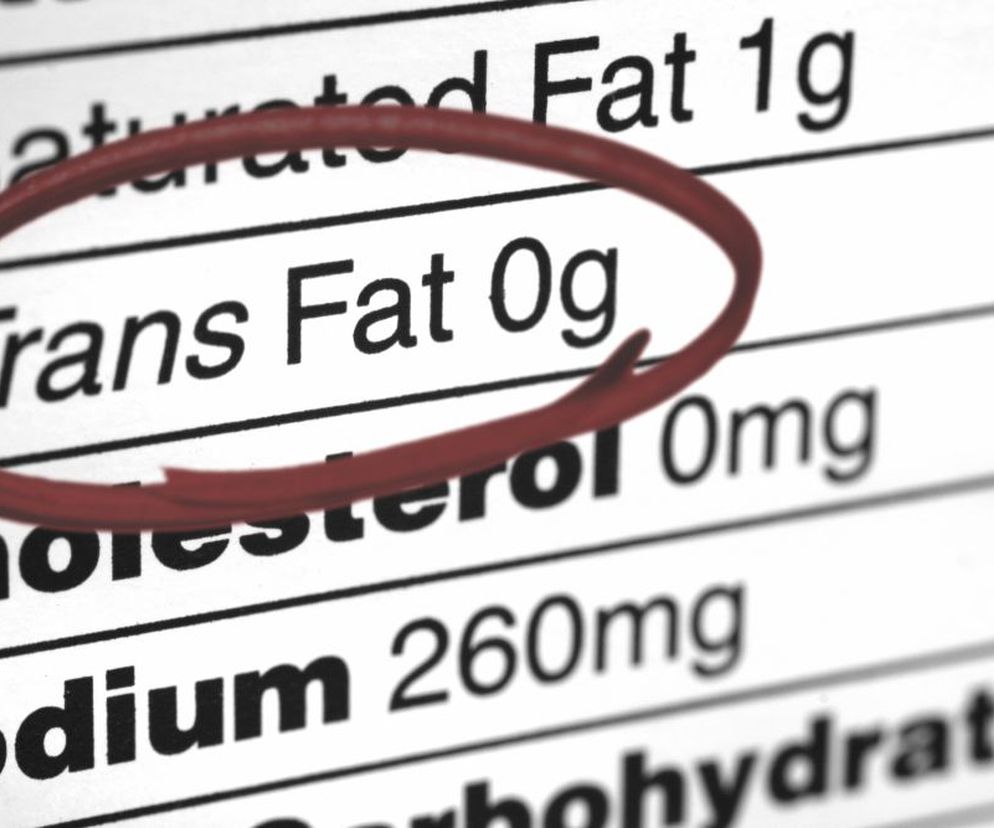 Tłuszcze trans , czyli  utwardzone oleje roślinne , są uznawane za najbardziej szkodliwy dla zdrowia typ kwasów tłuszczowych.