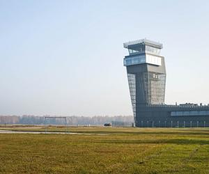 Z Biblioteki A-m - Wieża kontroli lotów 