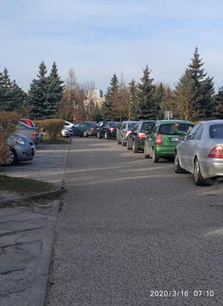 Protest przed szpitalem w Łomzy - NIE dla szpitala zakaźnego