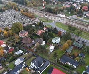Śmiertelny atak pod Radomiem. Ojciec zginął, matka walczy o życie. Policja podejrzewa syna!