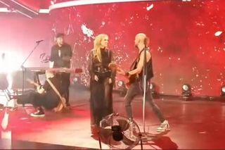 Muzyk Patrycji Markowskiej upadł na scenie w Opolu