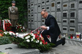 Prezydent i prezydent elekt oddali hołd powstańcom warszawskim