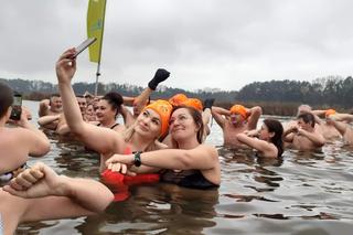 Zimne nóżki i czapki na głowie. Kolejne morsy z woj. lubelskiego zaczęły sezon. Zobacz galerię 