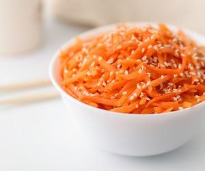 Koreańska surówka z marchwi - ten smak Was urzeknie