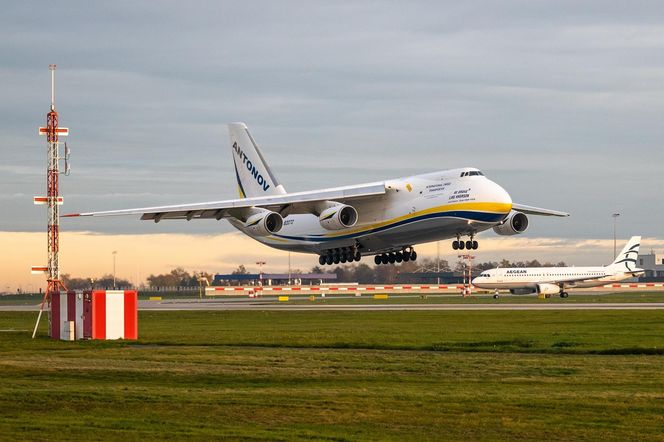 Antonov AN 124